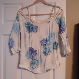 Flowery and flowy blouse